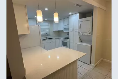 122 N Kings Avenue #101, Brandon, FL 33510 - Photo 6