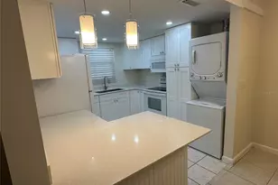 122 N Kings Ave, Brandon, FL 33510 - Photo 6