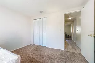 9214 Roundwood Ct, Tampa, FL 33615 - Photo 30