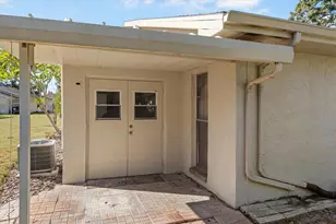2205 Grenadier Dr, Sun City Center, FL 33573 - Photo 16