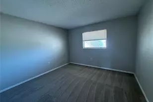 9851 113th St N, Seminole, FL 33778 - Photo 16