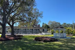 9851 113th St N, Seminole, FL 33778 - Photo 1