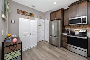2420 Foggy Creek Cir, Clearwater, FL 33764 - Photo 12