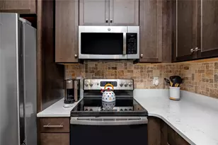 2420 Foggy Creek Cir, Clearwater, FL 33764 - Photo 14