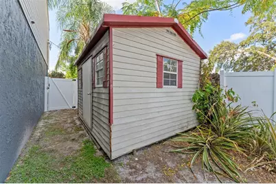 8737 N Tangerine Place, Tampa, FL 33617 - Photo 26