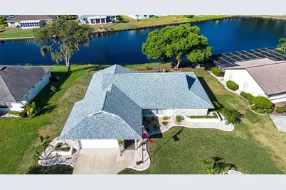 2016 E View Drive, Sun City Center, FL 33573 - Photo 4