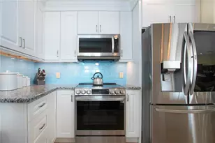 2016 E View Dr, Sun City Center, FL 33573 - Photo 24