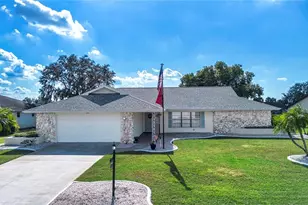 2016 E View Dr, Sun City Center, FL 33573 - Photo 2