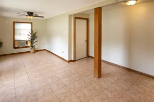 1725 Bradshaw Ln N, Saint Petersburg, FL 33710 - Photo 18