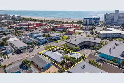 627 70th Avenue, Saint Pete Beach, FL 33706 - Photo 1