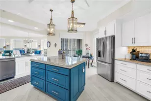 100 Beach Dr NE, Saint Petersburg, FL 33701 - Photo 8