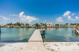 11240 7th St E, Treasure Island, FL 33706 - Photo 24