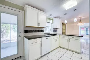 8 Pelican Dr N, Oldsmar, FL 34677 - Photo 18