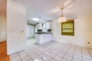 8 Pelican Dr N, Oldsmar, FL 34677 - Photo 12