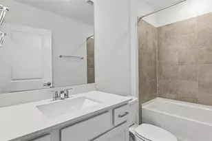 36877 Rio Grande Dr, Zephyrhills, FL 33540 - Photo 8