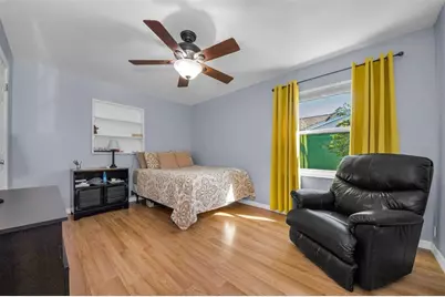 8037 Powder Horn Circle, Largo, FL 33773 - Photo 16