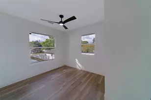 1829 27th Ave N, Saint Petersburg, FL 33713 - Photo 20