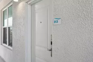 11500 Gulf Blvd, Treasure Island, FL 33706 - Photo 2