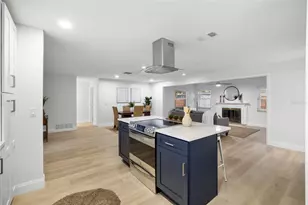 1711 S Patlin Circle, Largo, FL 33770 - Photo 8