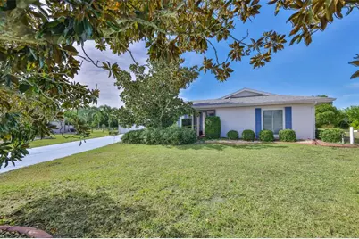 1807 Pineapple Palm Court, Sun City Center, FL 33573 - Photo 6