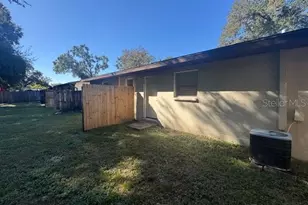 12140 Munbury Dr, Dade City, FL 33525 - Photo 8