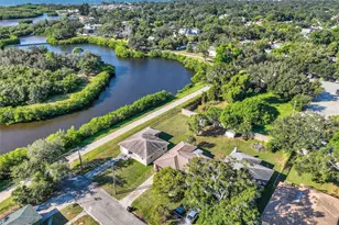 2401 S 42nd Street S, Saint Petersburg, FL 33711 - Photo 48