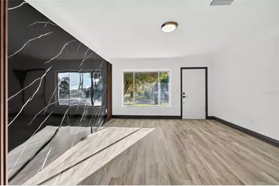 2401 S 42nd Street S, Saint Petersburg, FL 33711 - Photo 6