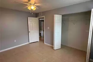 12401 Hibiscus Oak Pl, Tampa, FL 33612 - Photo 10