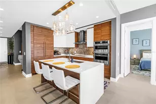 301 1st St S, Saint Petersburg, FL 33701 - Photo 20