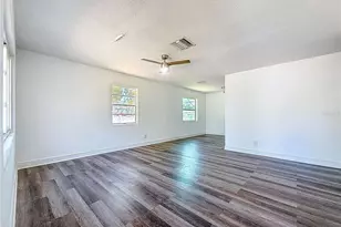 2100 28th Ave N, Saint Petersburg, FL 33713 - Photo 12