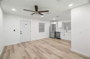 3103 16th St N, Saint Petersburg, FL 33704 - Photo 8