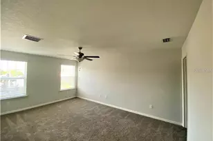 7308 Merlot Sienna Ave, Gibsonton, FL 33534 - Photo 4