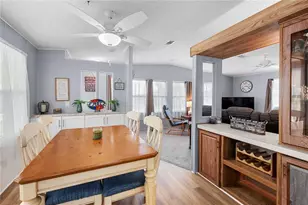 36825 Kiowa Ave, Zephyrhills, FL 33542 - Photo 12