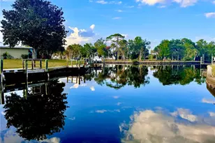 11229 W Bayshore Dr, Crystal River, FL 34429 - Photo 4