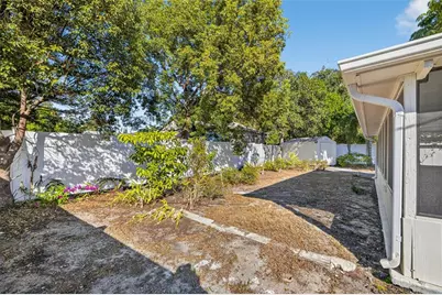 1102 E Lambright Street, Tampa, FL 33604 - Photo 22