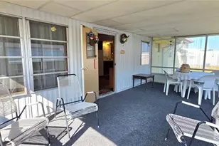 37113 Lois Ave, Zephyrhills, FL 33542 - Photo 24