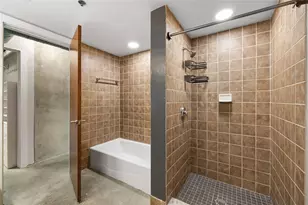 1212 E Whiting St, Tampa, FL 33602 - Photo 22