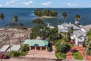 115 Buena Vista Dr S, Dunedin, FL 34698 - Photo 2