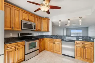 7300 Sun Island Dr S, South Pasadena, FL 33707 - Photo 16