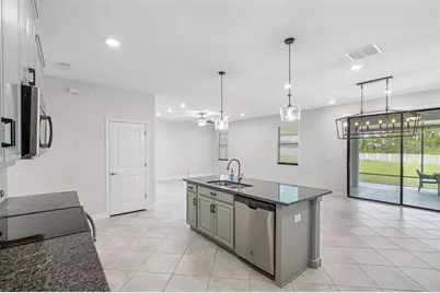 13333 Orca Sound Drive, Riverview, FL 33579 - Photo 10