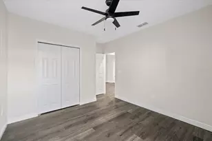 1910 14th Ave S, Saint Petersburg, FL 33712 - Photo 14