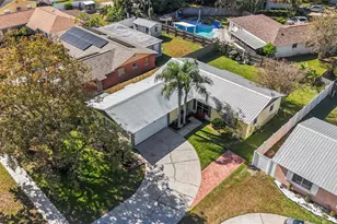 918 York Dr, Brandon, FL 33510 - Photo 4