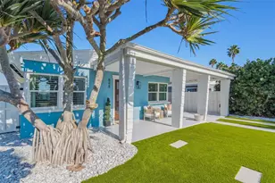 848 180th Ave E, Redington Shores, FL 33708 - Photo 8