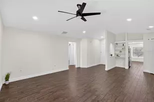 721 Chilt Dr, Brandon, FL 33510 - Photo 16