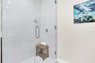 301 1st St S, Saint Petersburg, FL 33701 - Photo 12