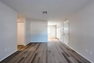 168 Southeast Blvd N, Saint Petersburg, FL 33703 - Photo 2