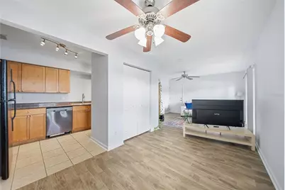 220 Pompano Drive SE #D, Saint Petersburg, FL 33705 - Photo 6