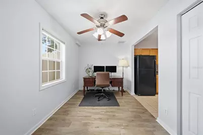 220 Pompano Drive SE #D, Saint Petersburg, FL 33705 - Photo 10