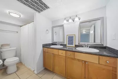 220 Pompano Drive SE #D, Saint Petersburg, FL 33705 - Photo 16