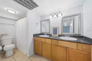 220 Pompano Dr SE, Saint Petersburg, FL 33705 - Photo 16